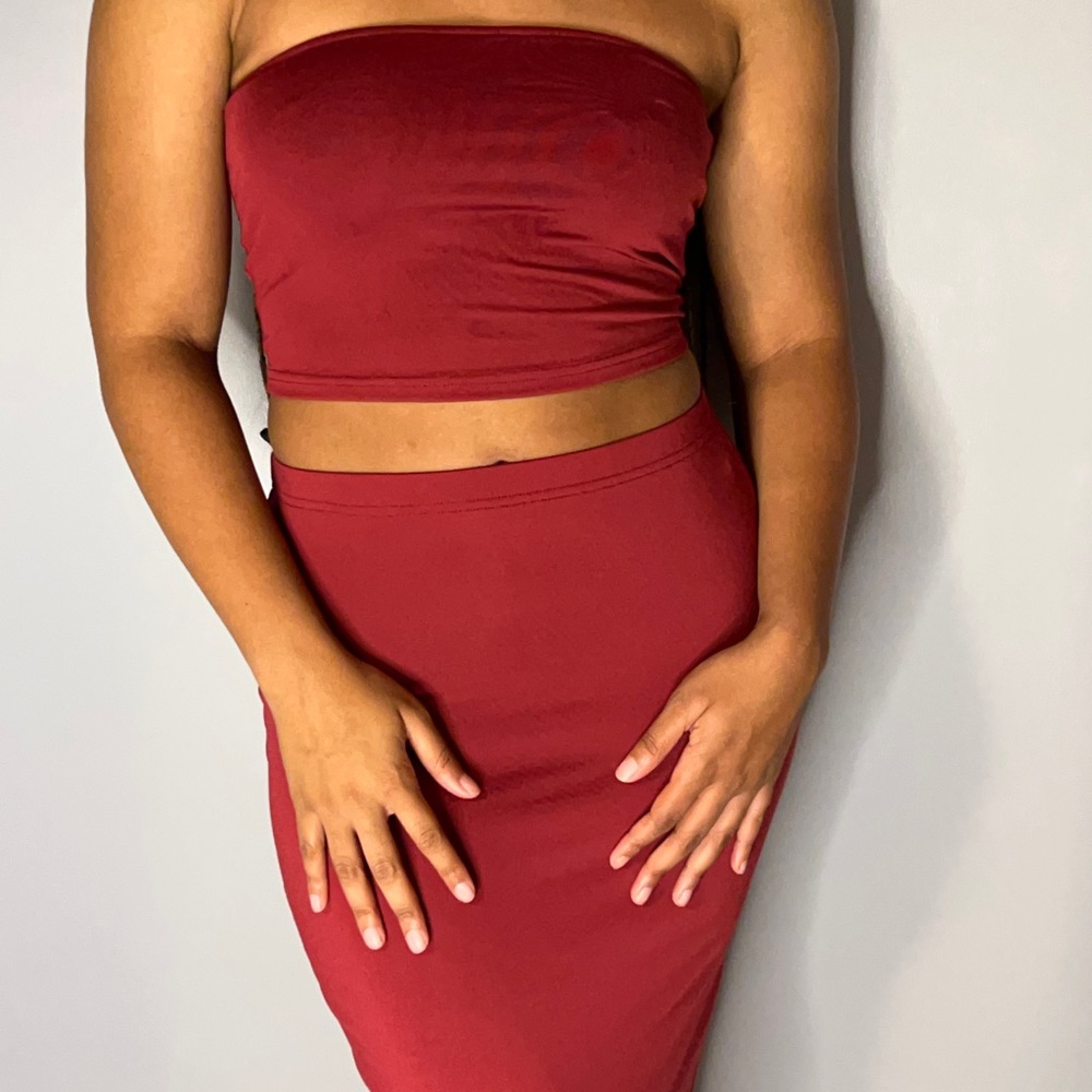 SHEIN Burgundy Cropped Tube Top & Pencil Skirt Set